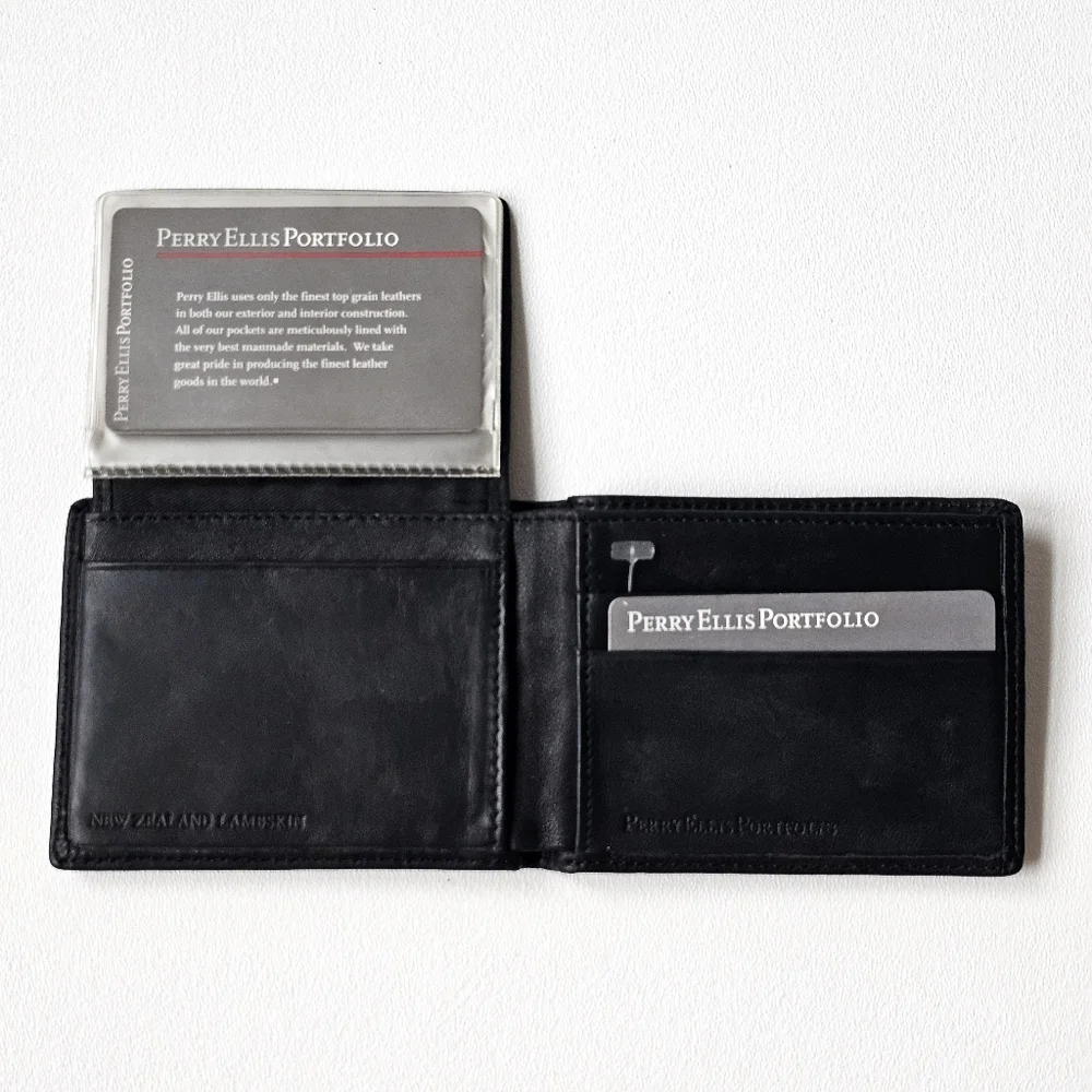 Perry Ellis Portfolio Black Soft Lambskin Genuine Leather Passcase Wallet NWT